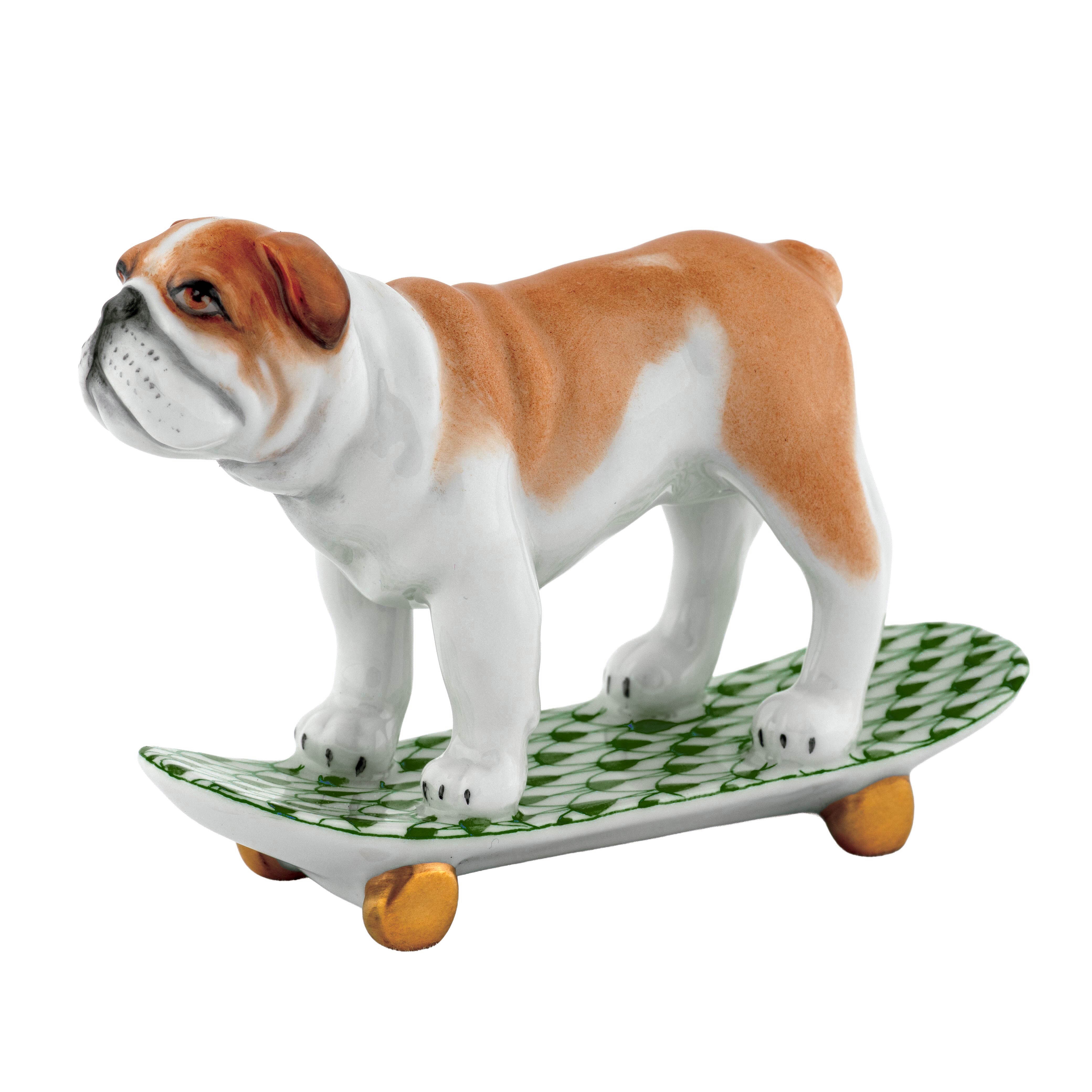Herend Skateboarding Bulldog